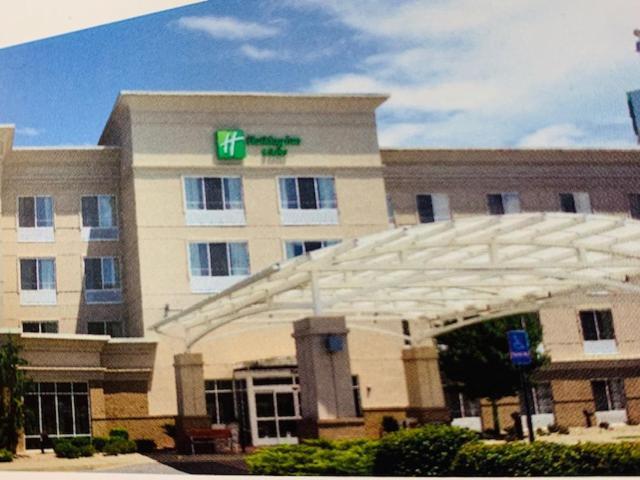 Holiday Inn Hotel & Suites Beckley By Ihg Exterior photo